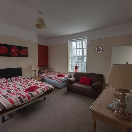 The Rodney Hotel Warrington Bagian luar foto