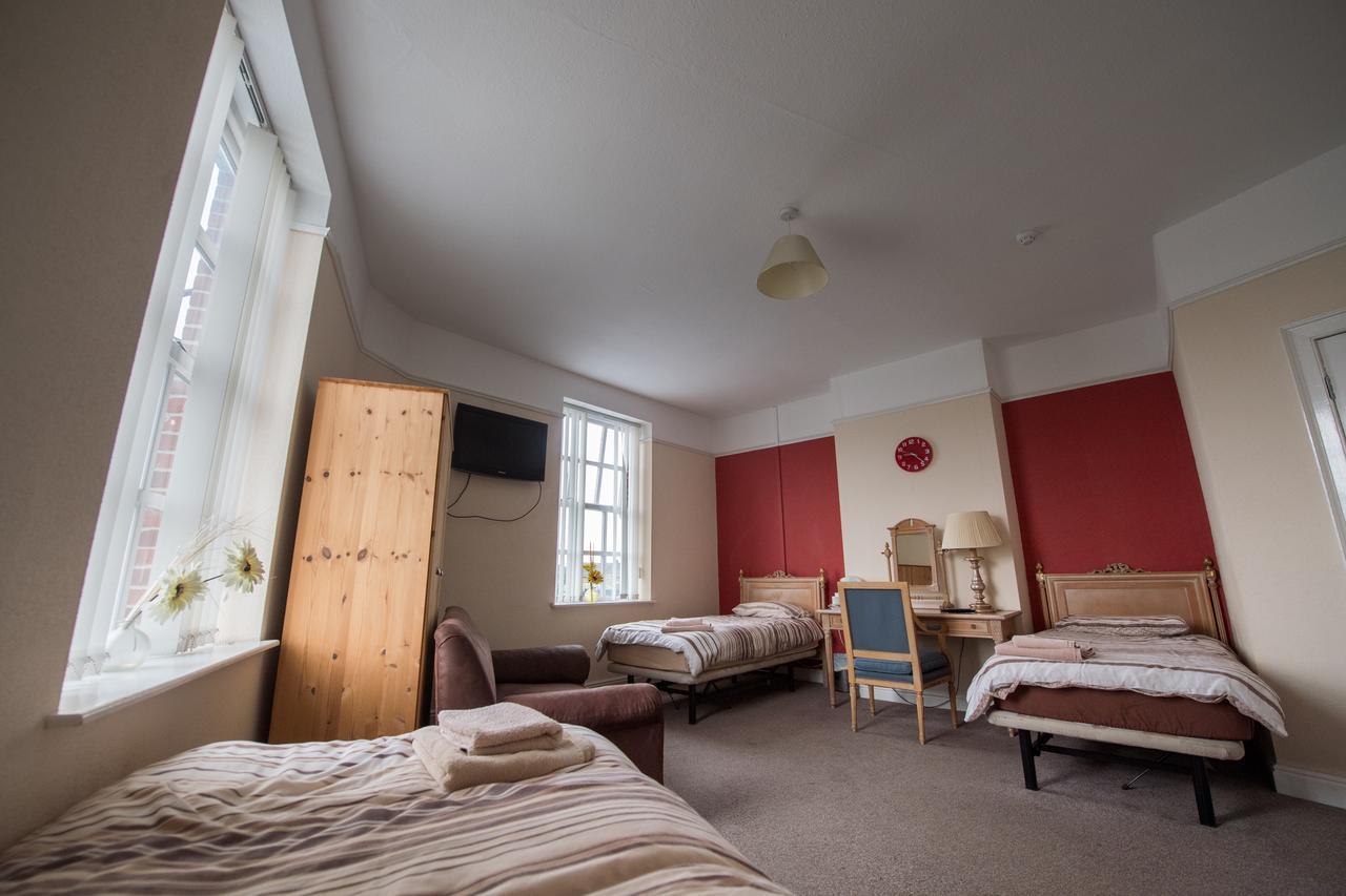 The Rodney Hotel Warrington Bagian luar foto