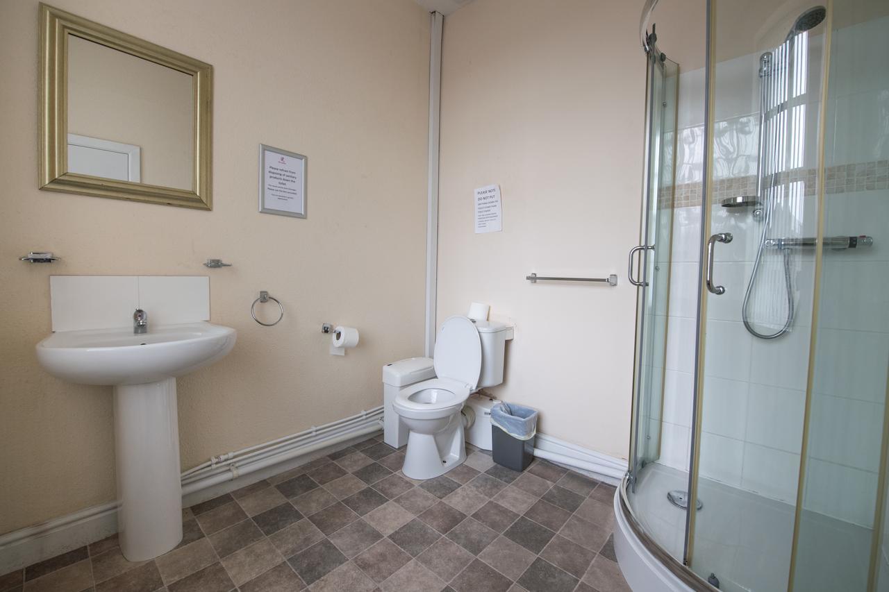 The Rodney Hotel Warrington Bagian luar foto