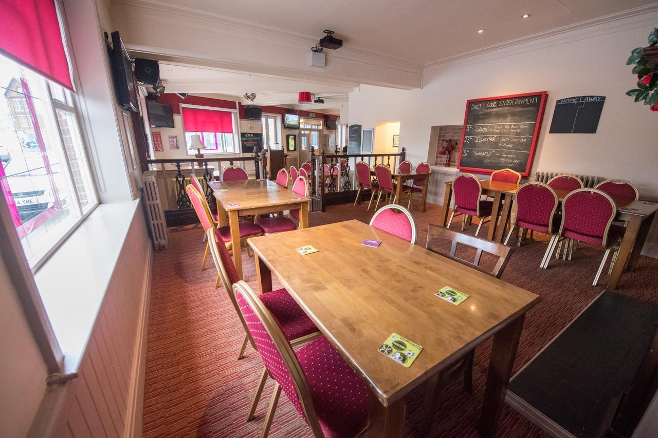 The Rodney Hotel Warrington Bagian luar foto